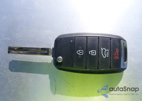 2020 Kia Sportage Lx z USA, uszkodzony, nr VIN KNDPM3AC3L7768399